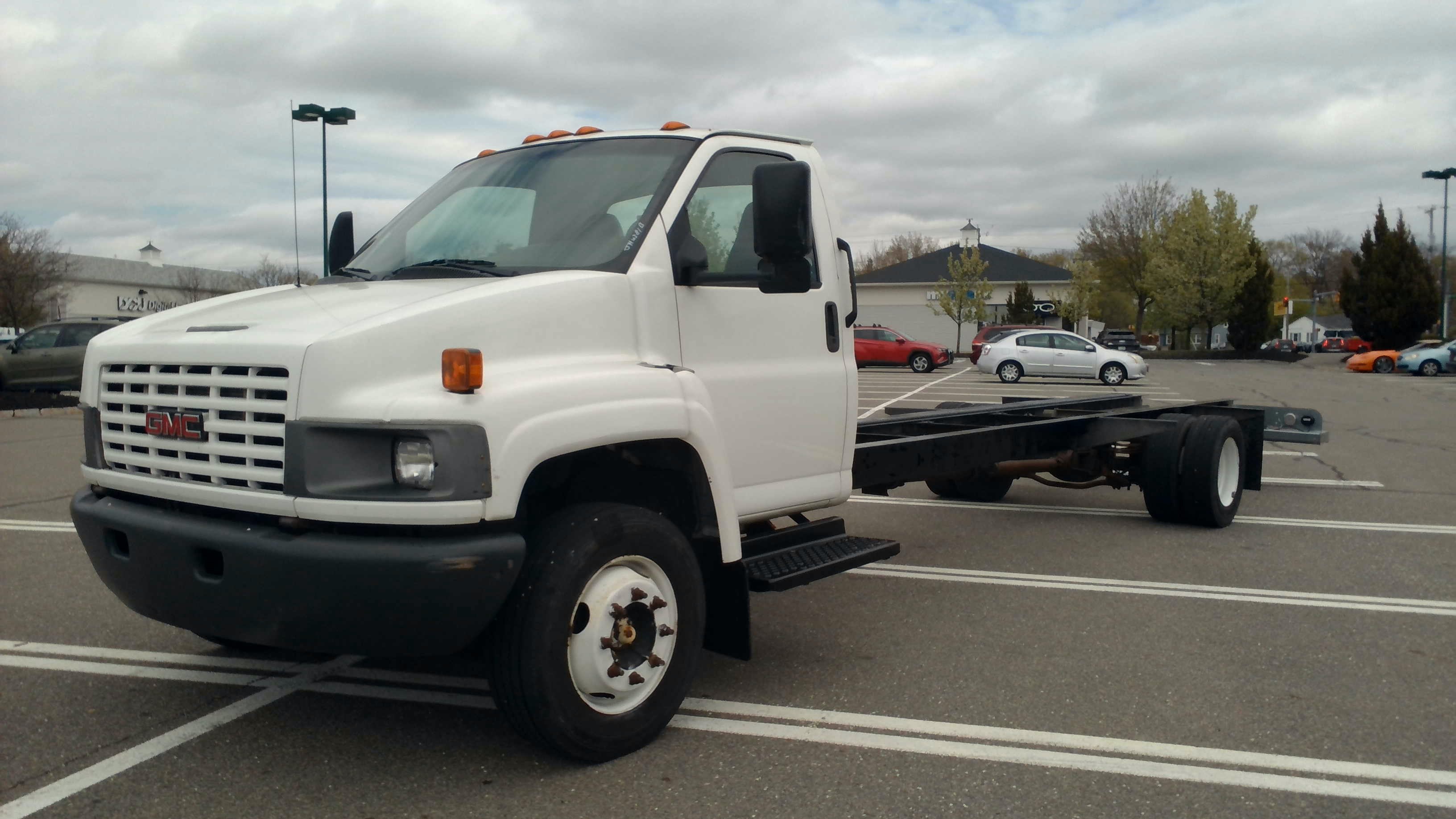 Used 2008 26 ' Cab and Chassis for sale