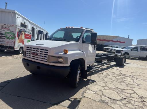 Used 2008 26 ' Cab and Chassis for sale