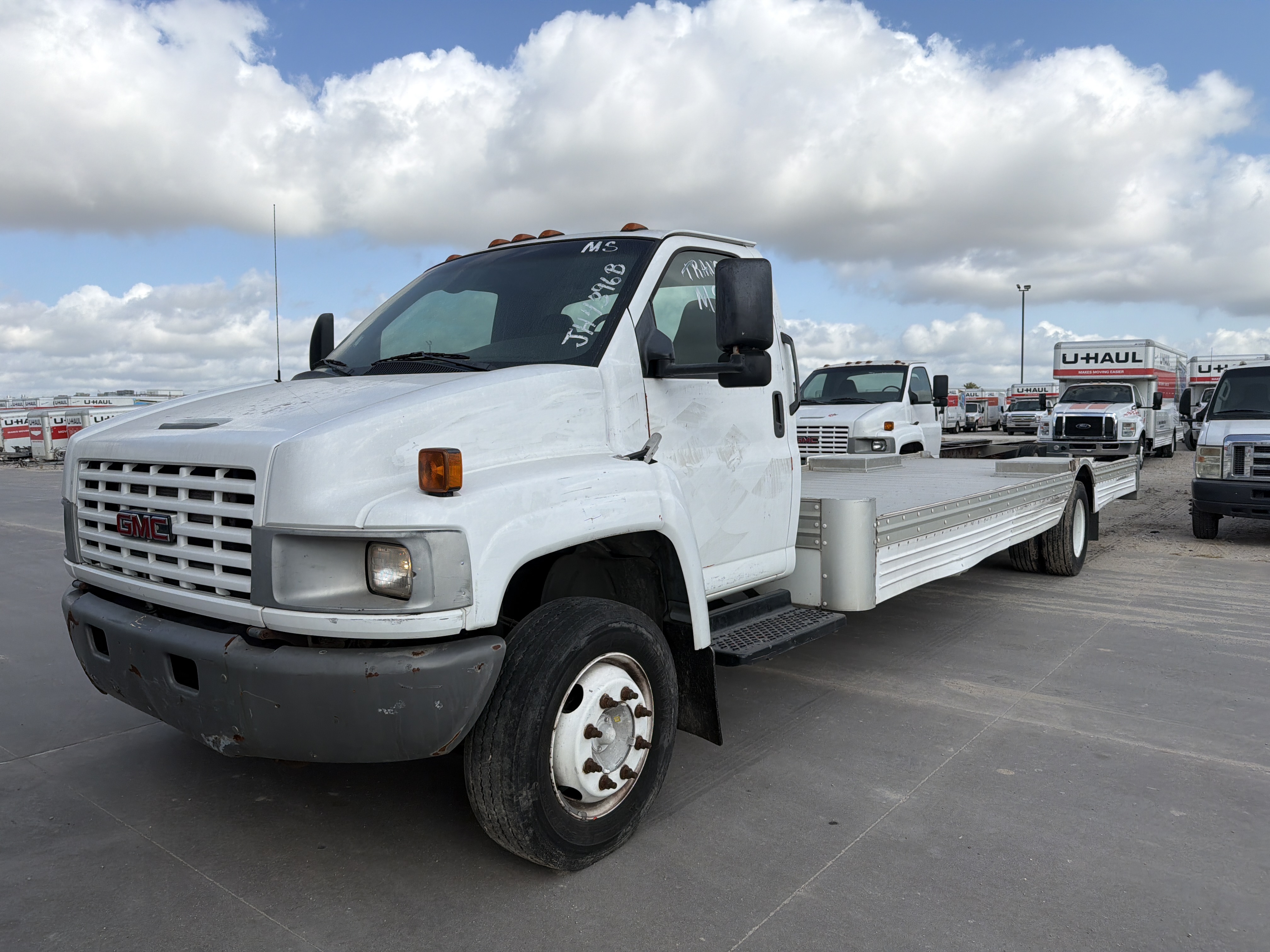 Used 2008 26 ' Cab and Chassis for sale