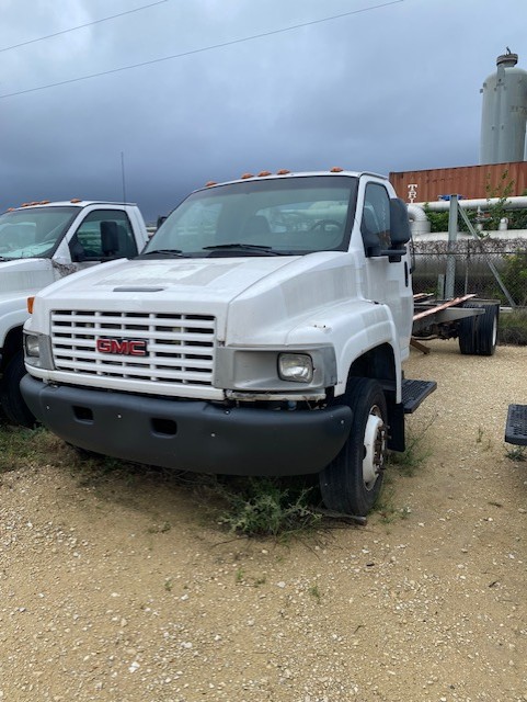 Used 2008 26 ' Cab and Chassis for sale