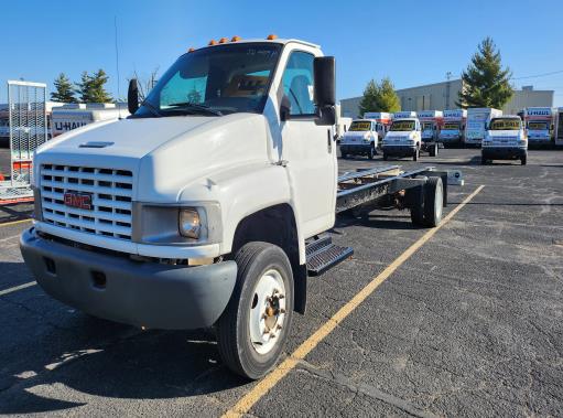 Used 2008 26 ' Cab and Chassis for sale