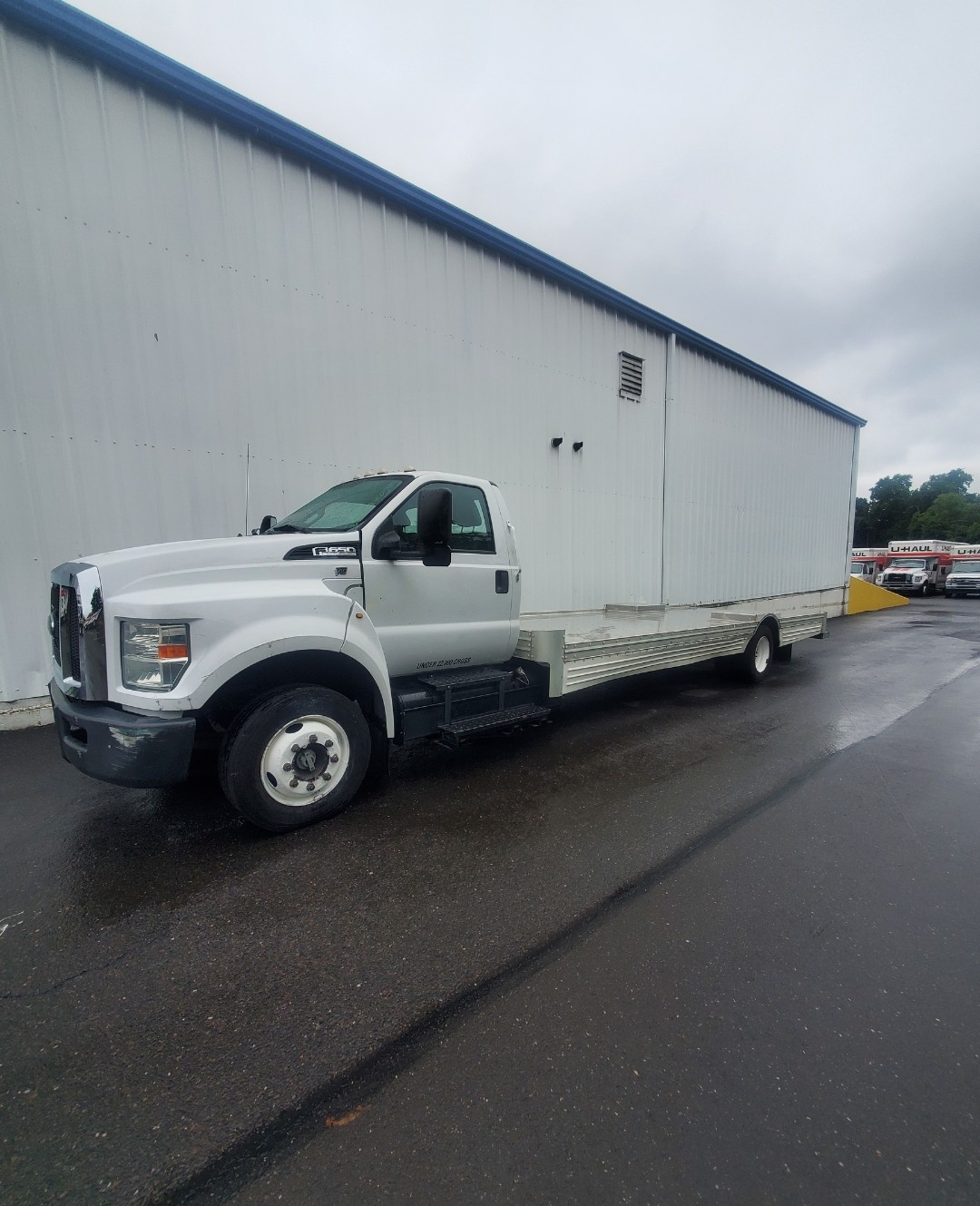 Used 2016 26 ' Cab and Chassis for sale