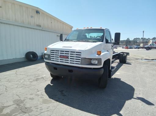 Used 2008 26 ' Cab and Chassis for sale
