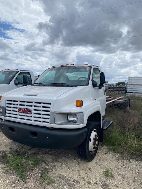 Used 2008 26 ' Cab and Chassis for sale