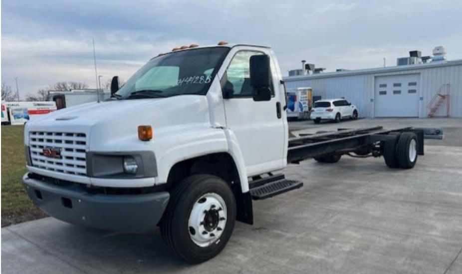 Used 2008 26 ' Cab and Chassis for sale
