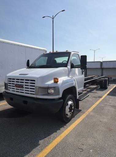 Used 2008 26 ' Cab and Chassis for sale