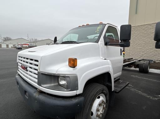 Used 2008 26 ' Cab and Chassis for sale