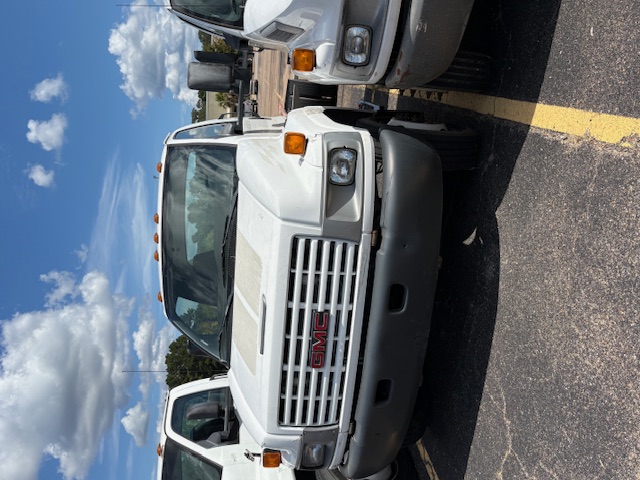 Used 2008 26 ' Cab and Chassis for sale