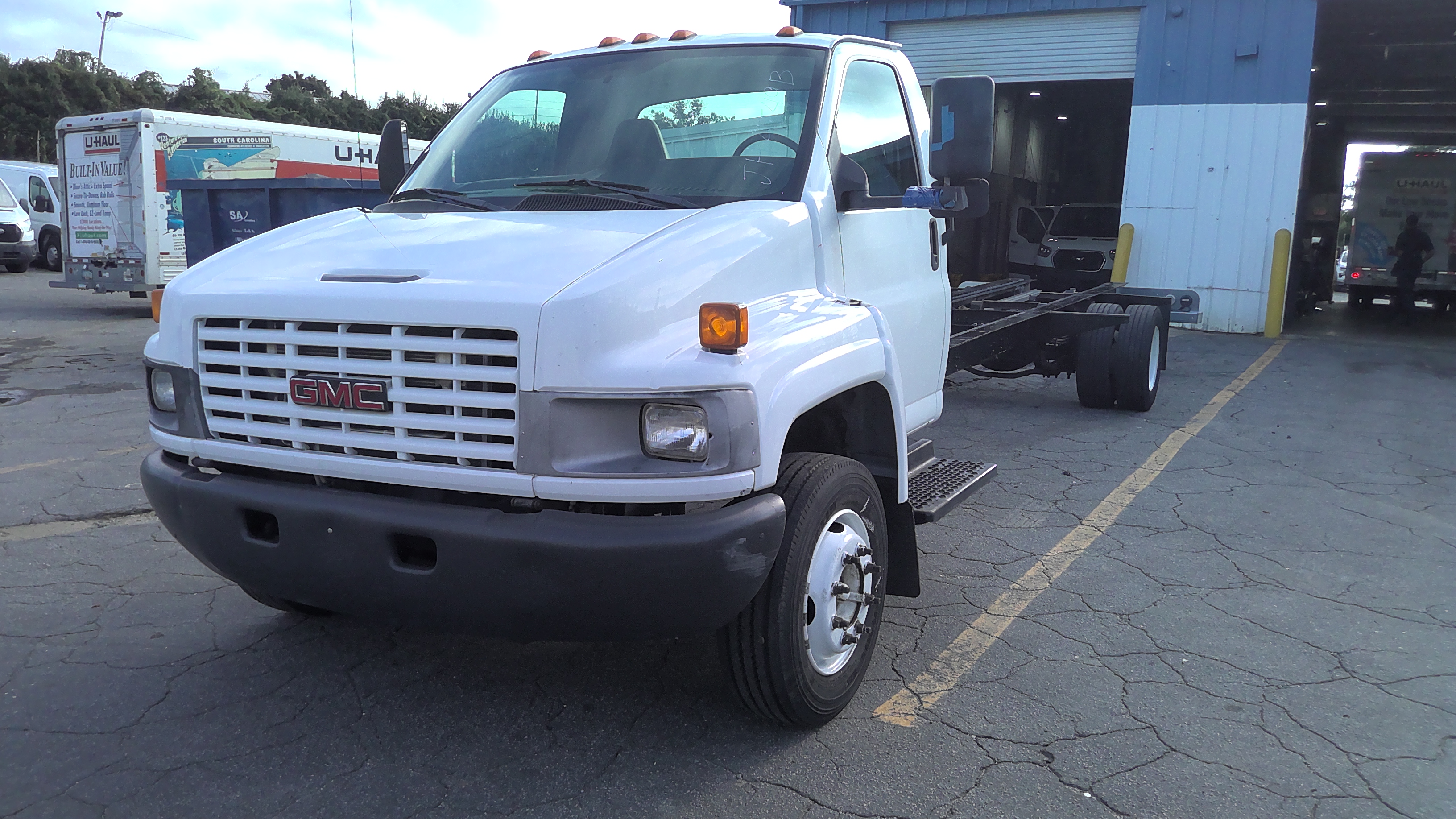 Used 2008 26 ' Cab and Chassis for sale