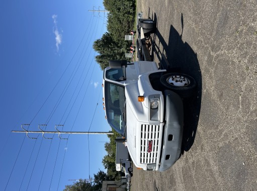 Used 2008 26 ' Cab and Chassis for sale