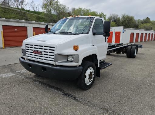 Used 2008 26 ' Cab and Chassis for sale