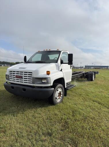 Used 2008 26 ' Cab and Chassis for sale