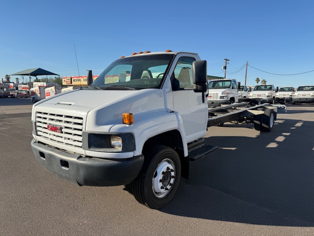 Used 2008 26 ' Cab and Chassis for sale