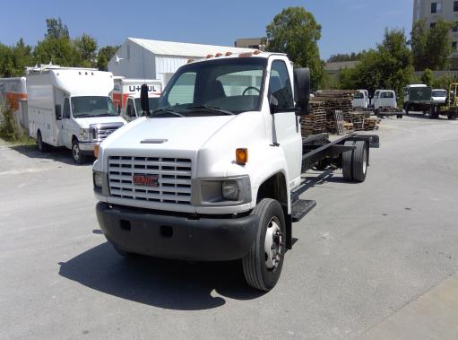 Used 2005 26 ' Cab and Chassis for sale