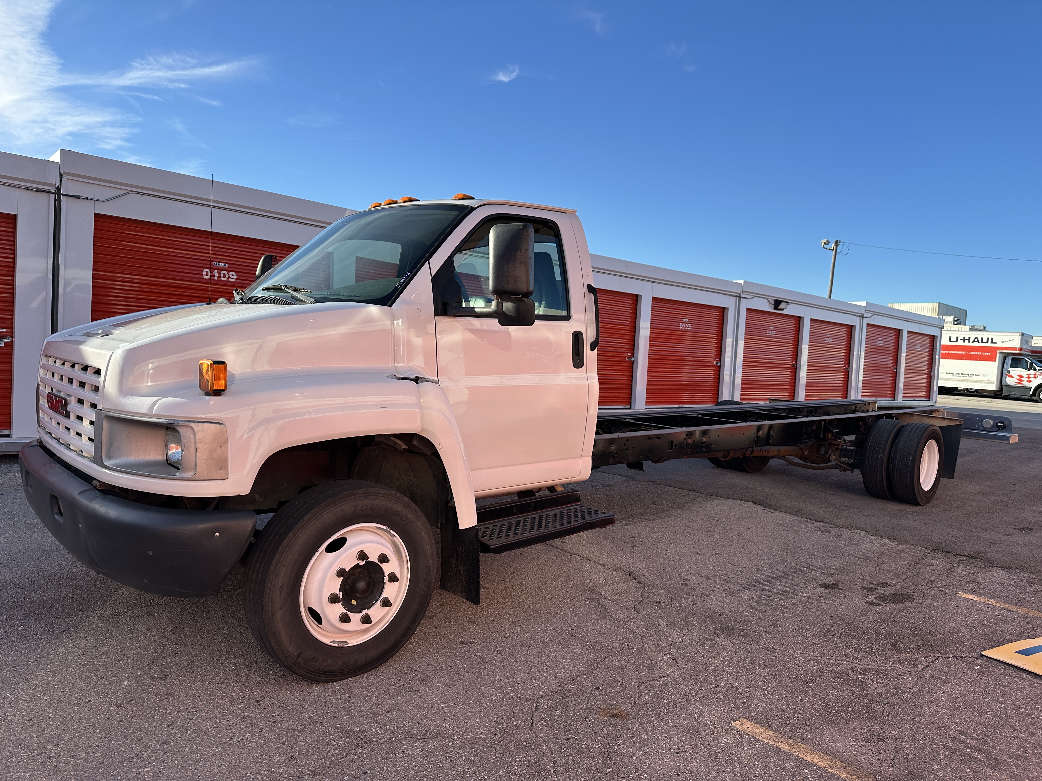 Used 2008 26 ' Cab and Chassis for sale