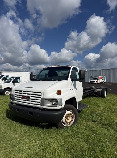 Used 2008 26 ' Cab and Chassis for sale