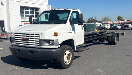 Used 2005 26 ' Cab and Chassis for sale