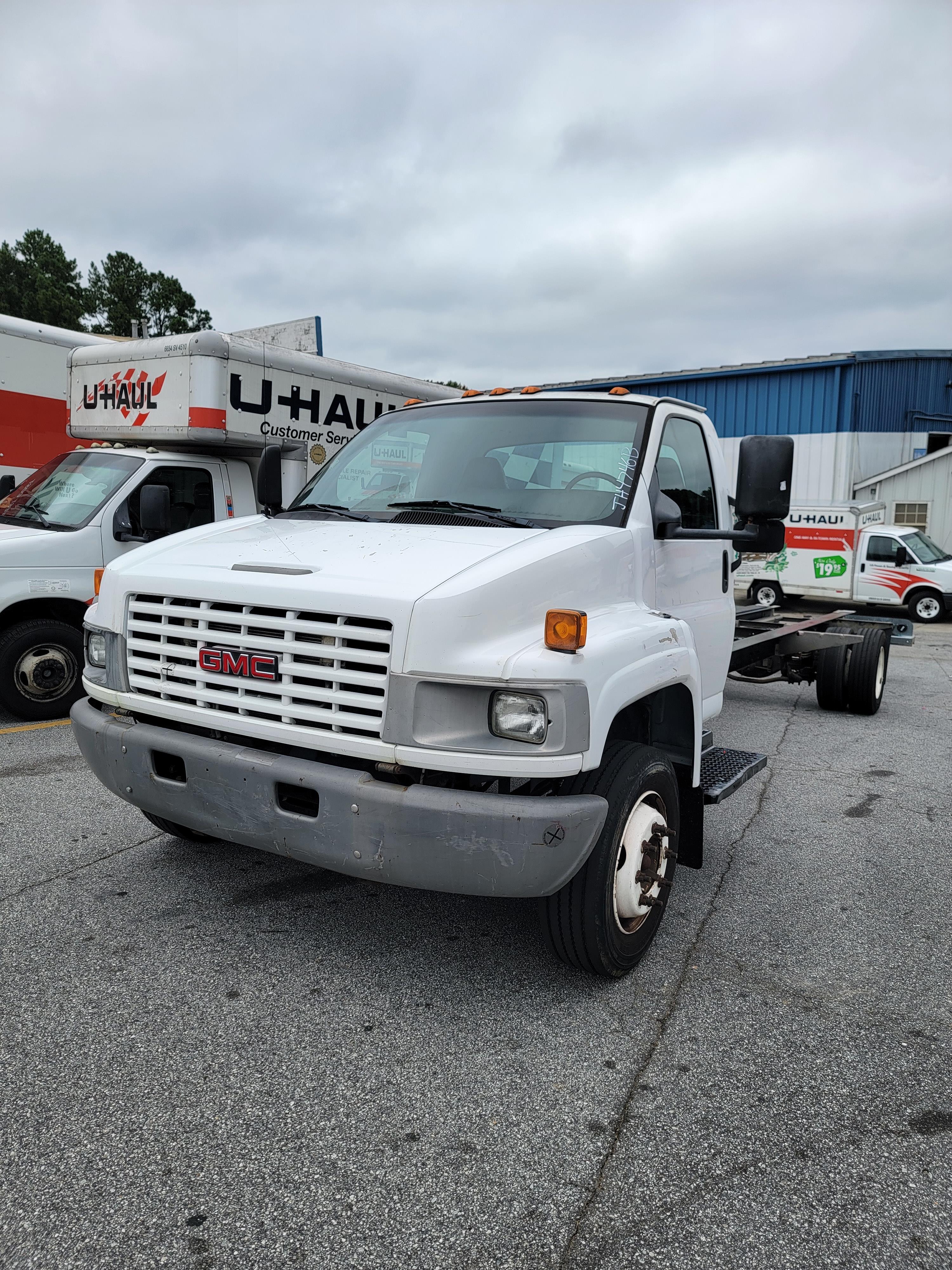 Used 2008 26 ' Cab and Chassis for sale