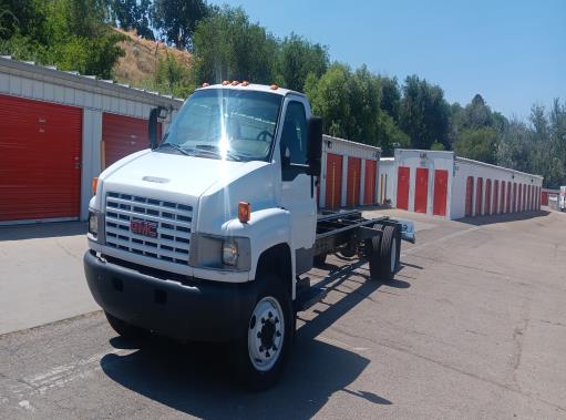 Used 2008 26 ' Cab and Chassis for sale