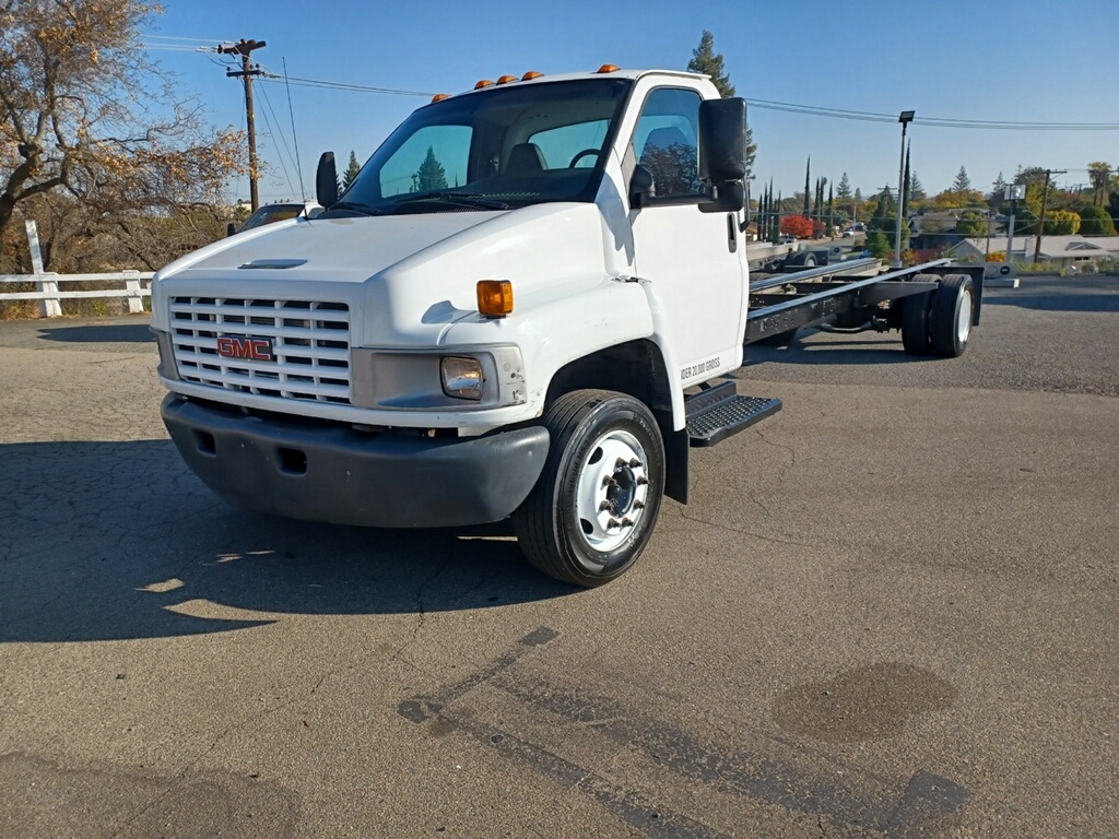 Used 2008 26 ' Cab and Chassis for sale