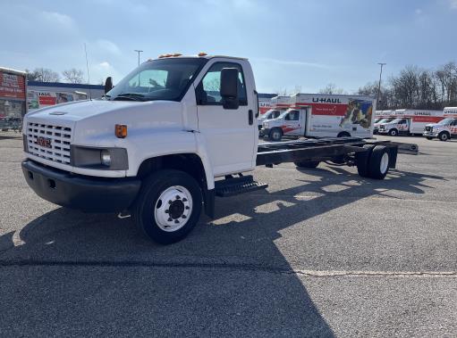 Used 2008 26 ' Cab and Chassis for sale