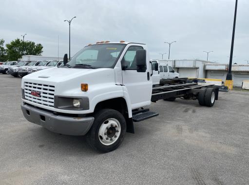 2005 GMC 5500 Cab and Chassis for Sale in Takoma Park, MD 20912 | U ...