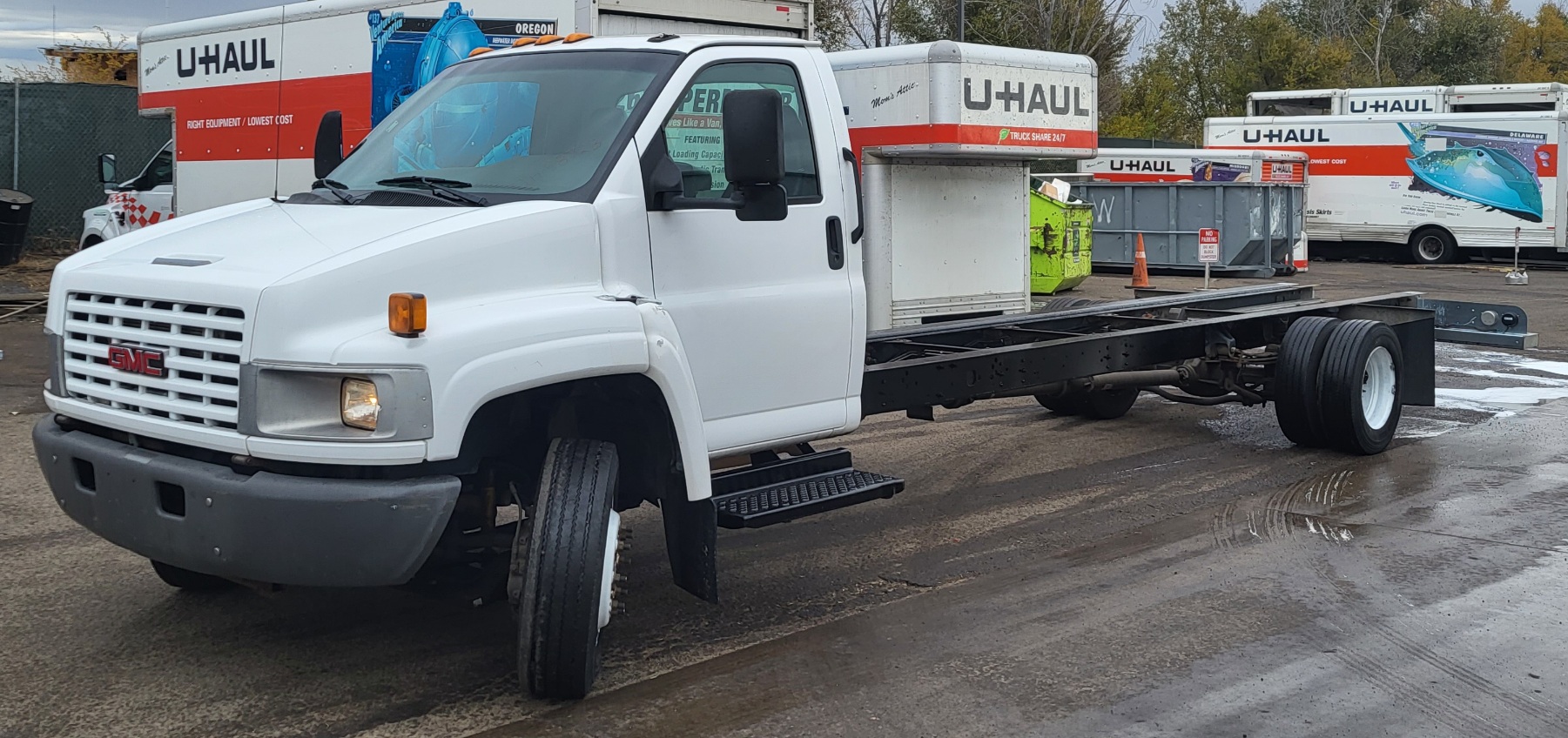 Used 2008 26 ' Cab and Chassis for sale