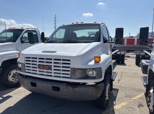 Used 2008 26 ' Cab and Chassis for sale