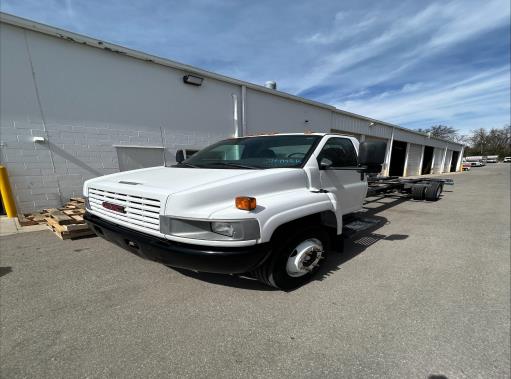 Used 2005 26 ' Cab and Chassis for sale