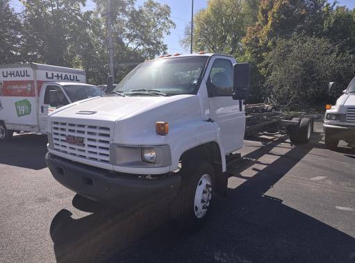 Used 2008 26 ' Cab and Chassis for sale