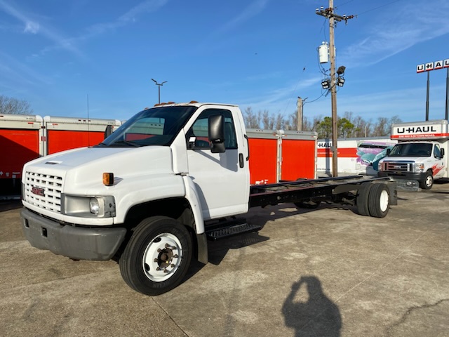 Used 2008 26 ' Cab and Chassis for sale