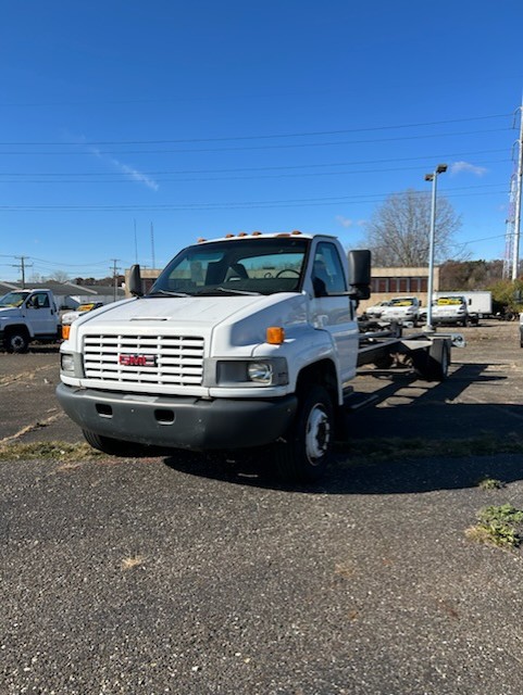 Used 2005 26 ' Cab and Chassis for sale