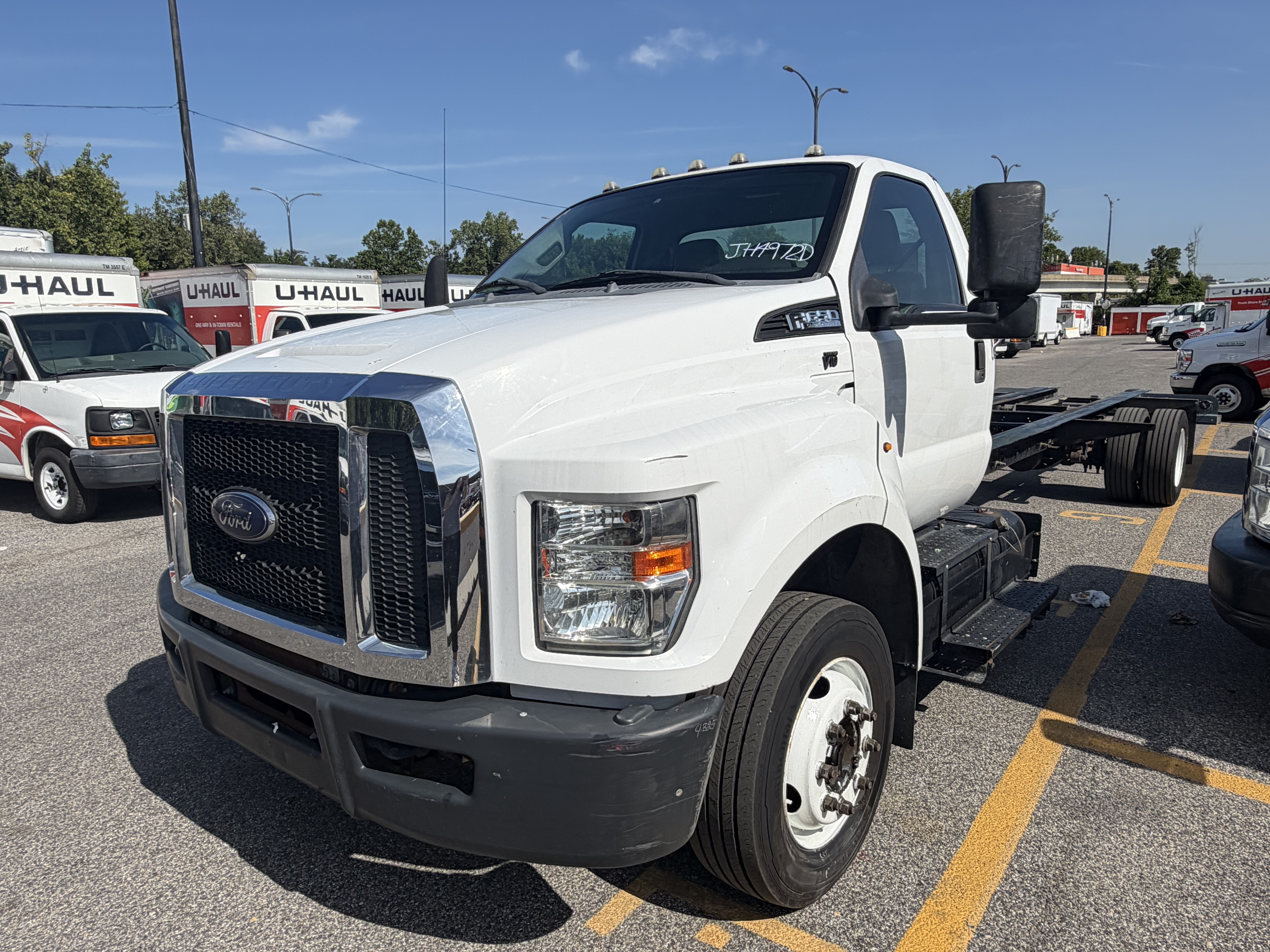Used 2016 26 ' Cab and Chassis for sale