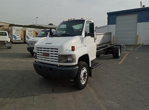 Used 2008 26 ' Cab and Chassis for sale