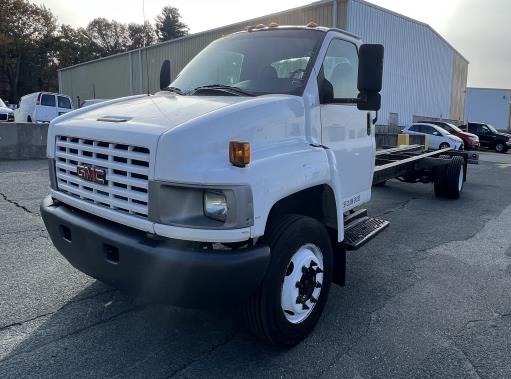 Used 2005 26 ' Cab and Chassis for sale