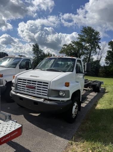 Used 2005 26 ' Cab and Chassis for sale