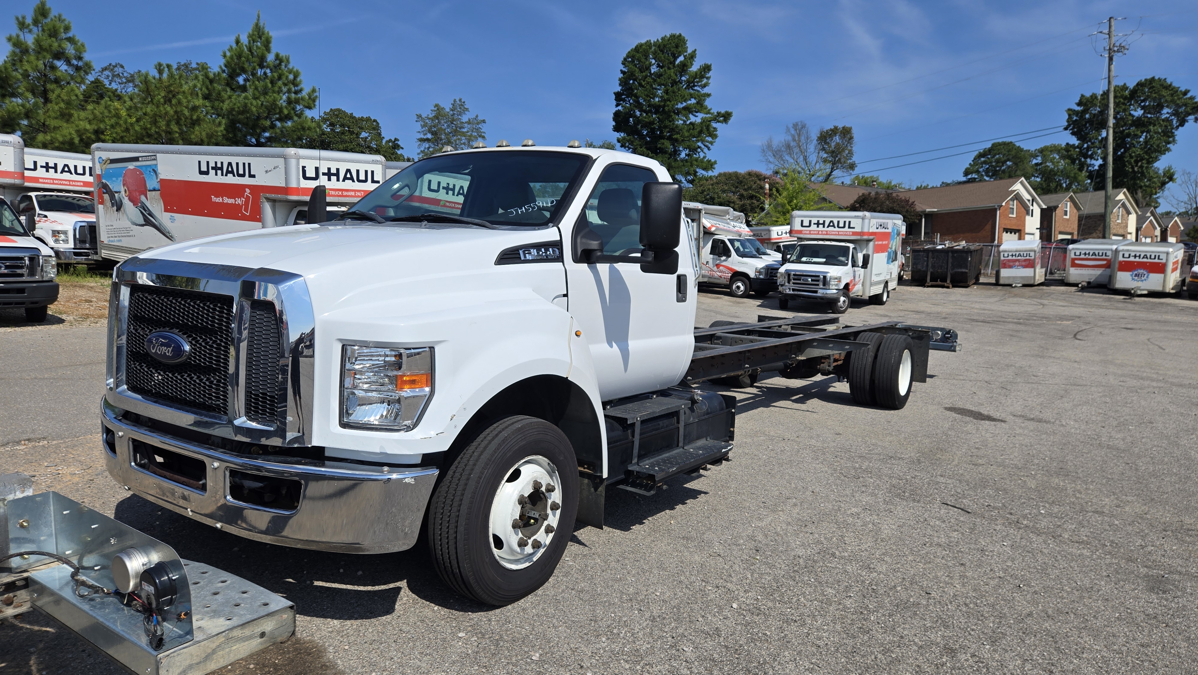 Used 2016 26 ' Cab and Chassis for sale