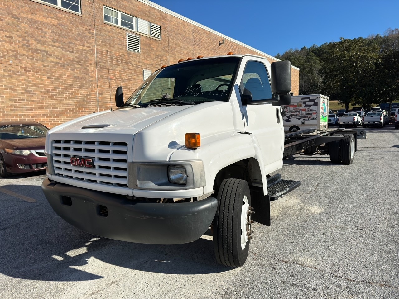 Used 2005 26 ' Cab and Chassis for sale