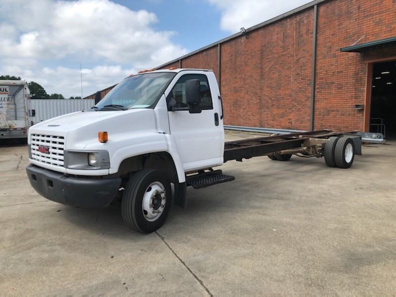 2005 GMC 5500 Cab and Chassis for Sale in Decatur, GA 30032 UHaul