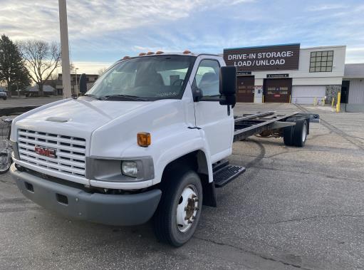Used 2005 26 ' Cab and Chassis for sale