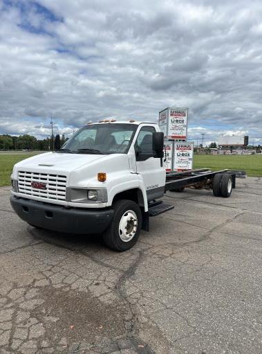 Used 2005 26 ' Cab and Chassis for sale