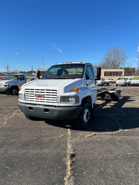 Used 2005 26 ' Cab and Chassis for sale