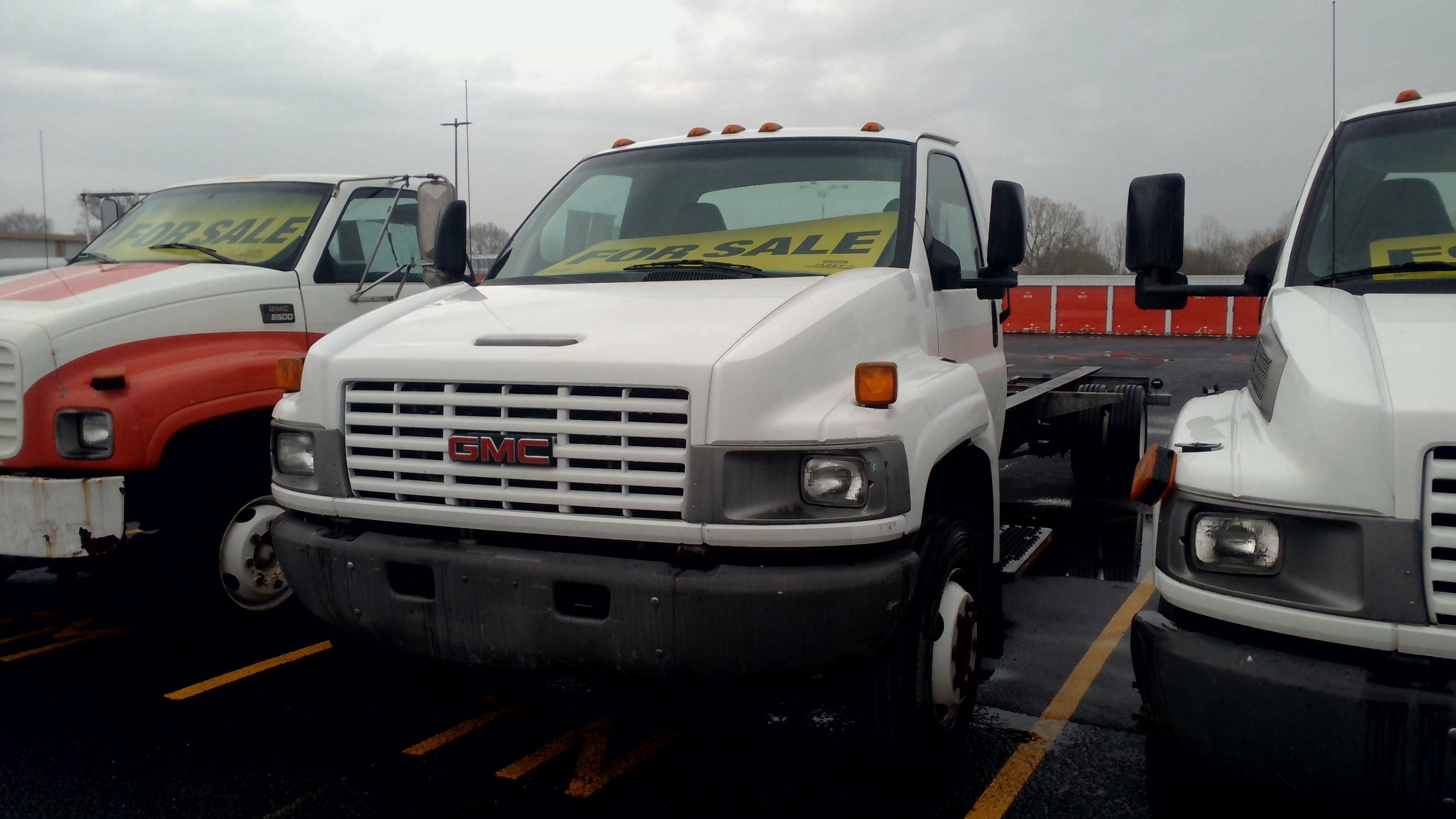 2005 GMC 5500 Cab and Chassis for Sale in Davenport, IA 52806 UHaul