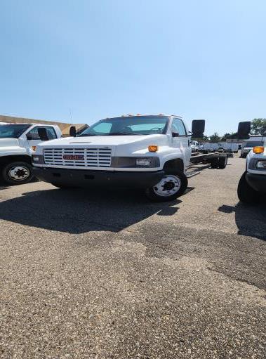 Used 2005 26 ' Cab and Chassis for sale
