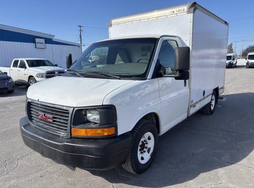 Used 2013 10 ' Box Truck for sale