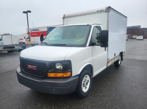 Used 2011 10 ' Box Truck for sale