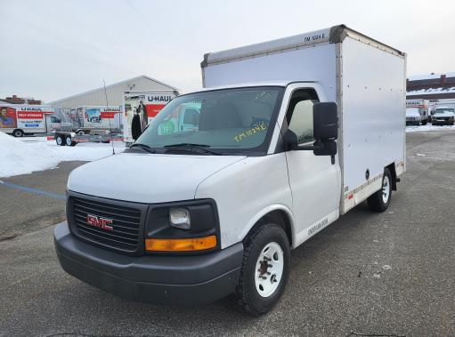 Used 2013 10 ' Box Truck for sale