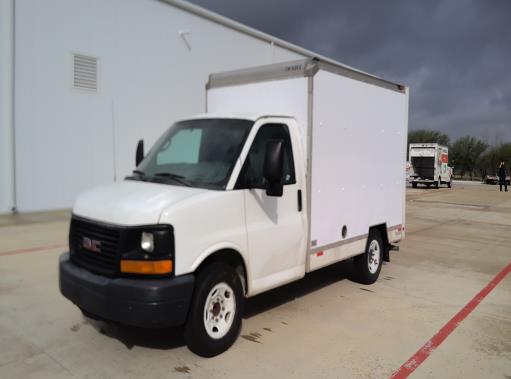 Used 2013 10 ' Box Truck for sale
