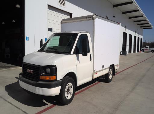 Used 2011 10 ' Box Truck for sale