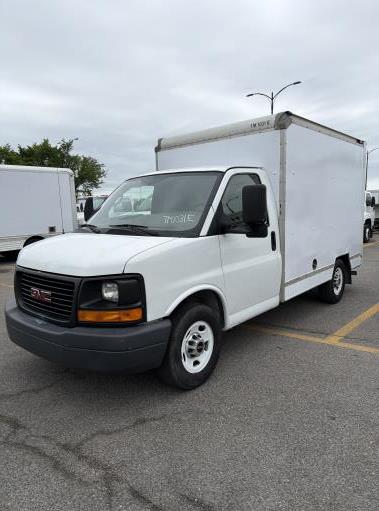 Used 2013 10 ' Box Truck for sale